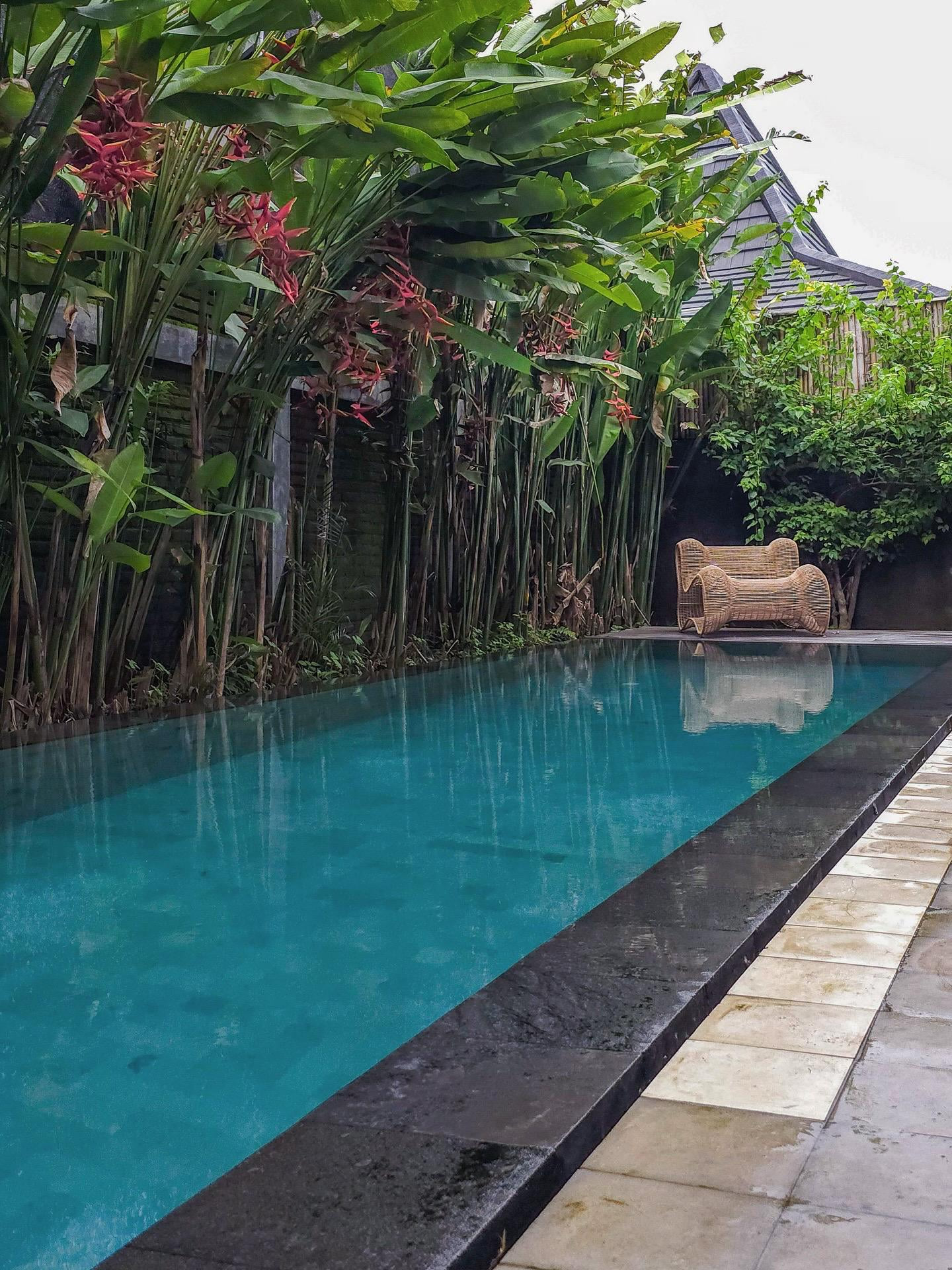Industrial-style lofts with rice field views photo 2