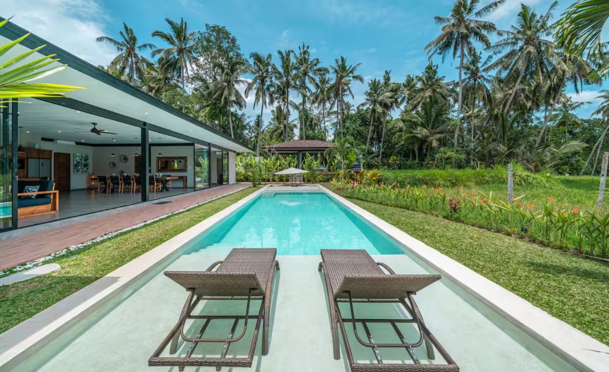 Ubud rice field view villa photo 3